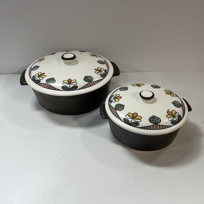 Set Of 2 Vintage Flame Chef Stoneware Casserole Dishes With Vented Raised Lids