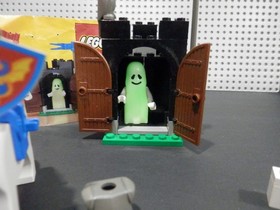 LEGO 6034 Black Monarch's Ghost -Black Knights Castle- With Instructions