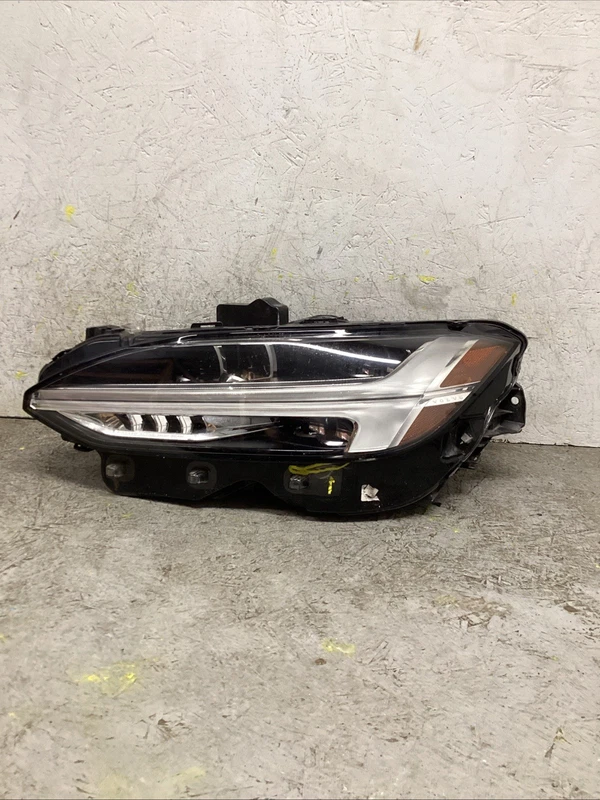 2018-2020 VOLVO S90 LEFT LH DRIVER SIDE HEADLIGHT OEM ADAPTIVE 314347758