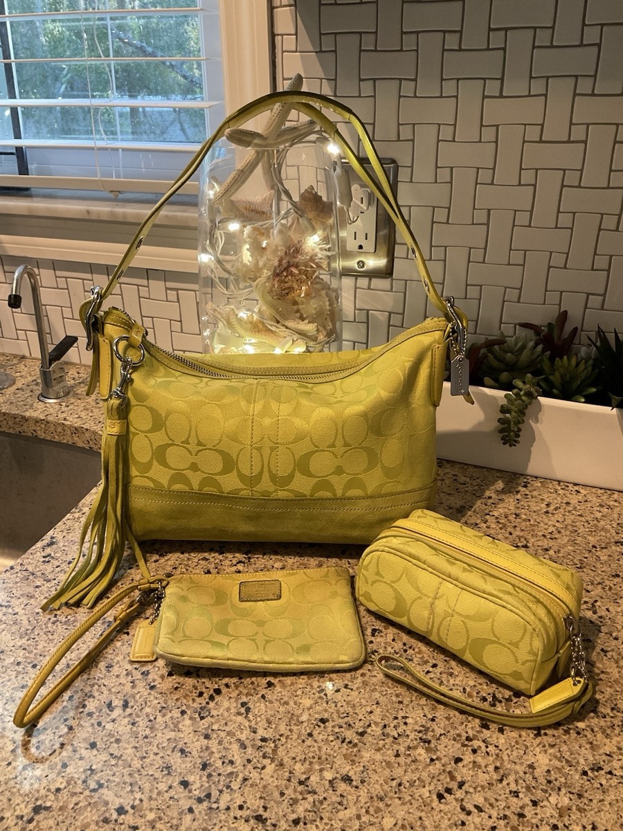 良品 OLD COACH ONE SHOULDER BAG SUEDE 9363 Coach Vintage Signature Soft Duffle Chartruese Shoulder Bag