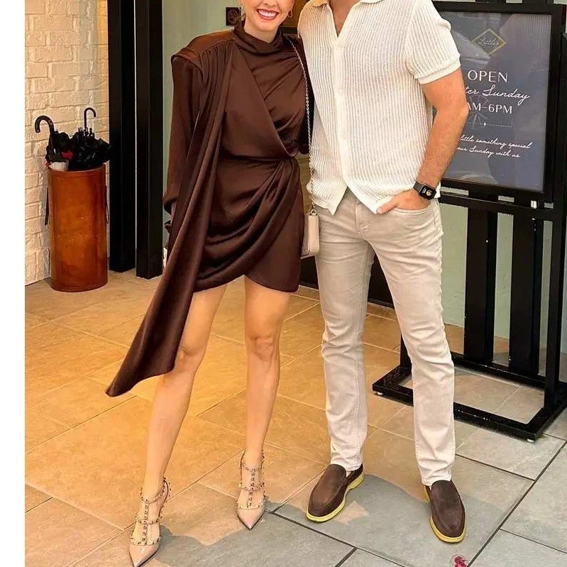 Vestido RONNY KOBO Blanco Marrón Satinado Drapeado Cuello Simulado Manga Larga Mini Talla S Foto 4 de 4