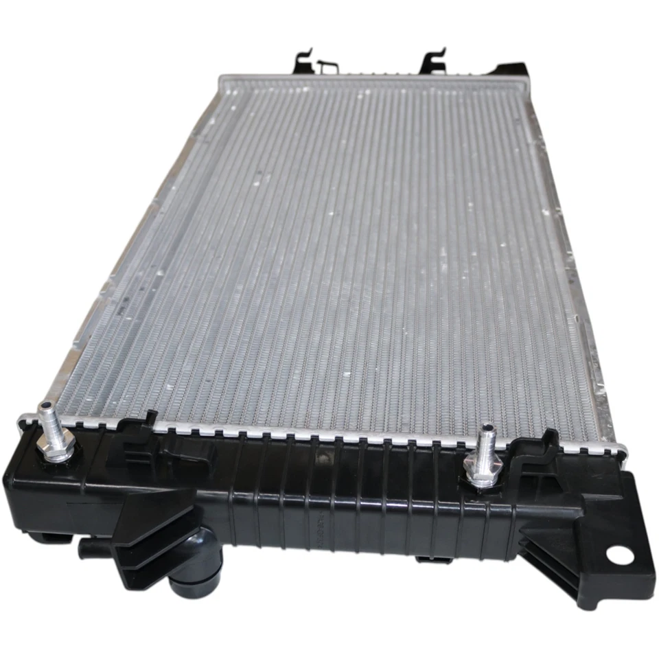 Radiator For Ford F-150 2011-2014 Expedition 2015-2017 Lincoln Navigator 15-17 Foto 3 de 4