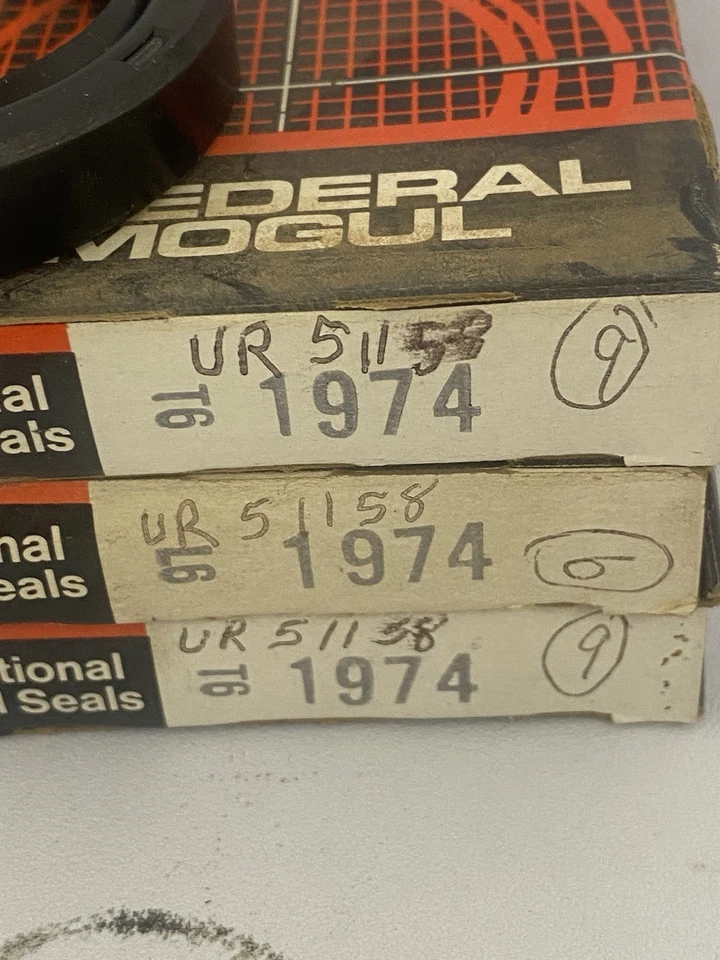 Lote de 6 sellos de rueda National 1974 para 1968-95 Datsun, Nissan, Subaru Foto 2 de 4