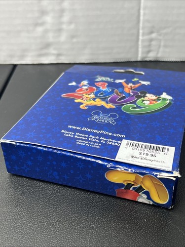Disneyland Resort 2009 Pin Boxed Set 4 Disney Pins - Donald Mickey Goofy Pluto - Picture 3 of 3