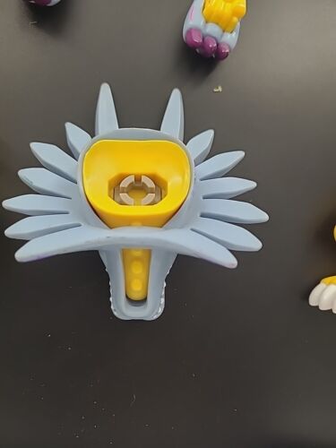 Digimon Gabumon Deluxe Micro Playset Figure - Bandai 2000 Garurumon Replacement - Picture 13 of 15