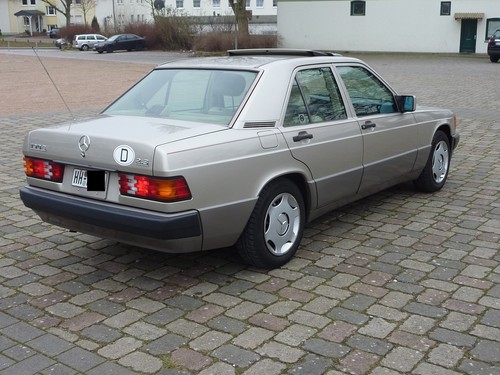 Mercedes W201 190 E 2.3 Autom. ESSHD Klima Leder US-Version ABS Sammlerstück - Bild 2 von 11