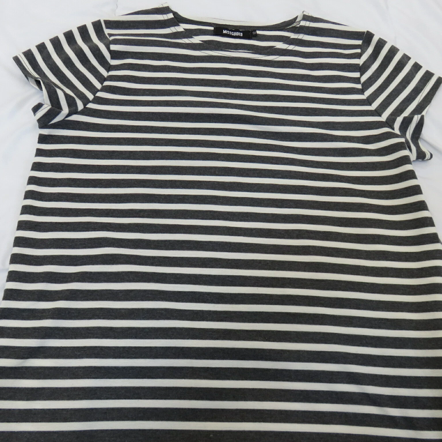 OFF WHITE ABITO CORTO IN JERSEY ELASTICIZZATO A RIGHE GRIGIO E BIANCO SPORCO MISGUIDED TUNICA LUNGA UK 12