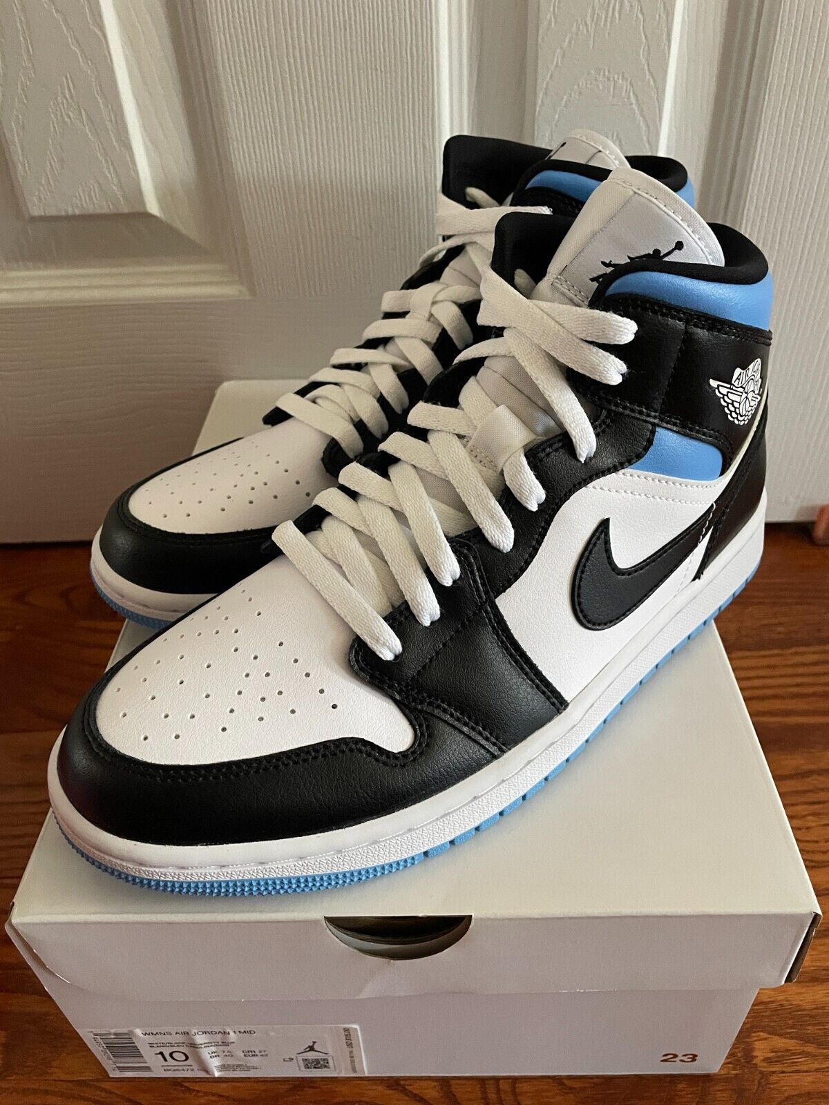 Nike Air Jordan 1 Mid University Blue Black UNC Men 8.5 Women 10 BQ6472-102