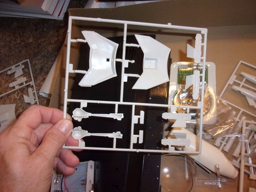 AMT/Ertl Star Trek The Enterprise Incident 8254 kit w/Fiber Optic Lights LOTLU - Picture 3 of 9