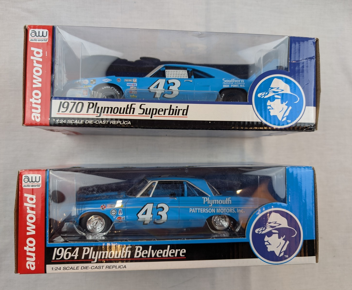 1970 Plymouth Superbird 1:24 ダイキャストモデル Johnny Lightning Limited Edition 1970 Plymouth Superbird