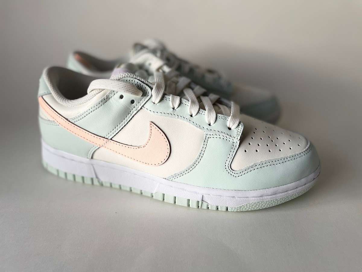 靴 NIKE WMNS DUNK LOW \"BARELY GREEN\" Women's Dunk Low 'Barely Green' Release Date. Nike SNKRS