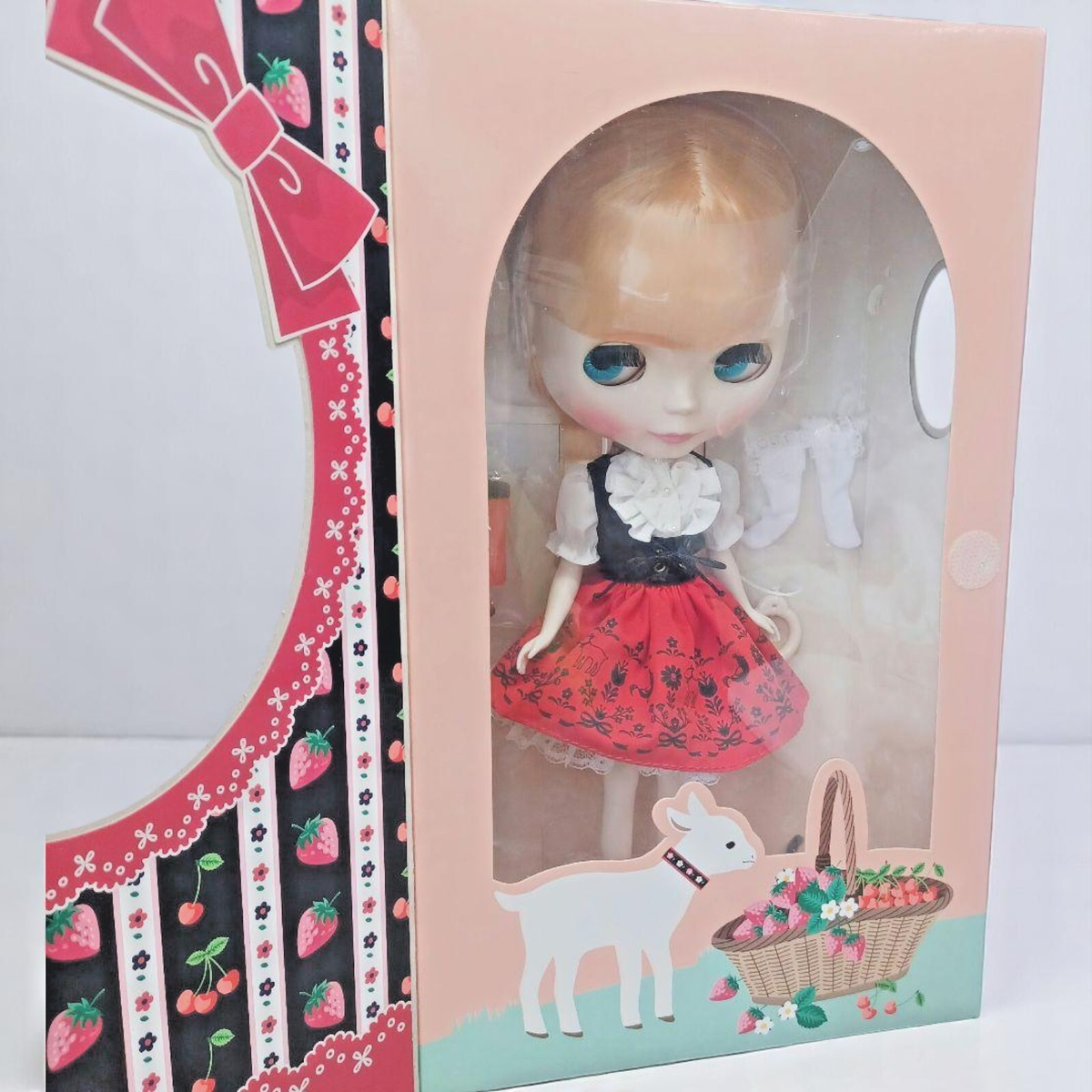Blythe カズン・オリビア Cousin Olivia いちごテーマドール Neo Blythe Cousin Olivia 2008 Takara Tomy Doll with Box Rare Japan