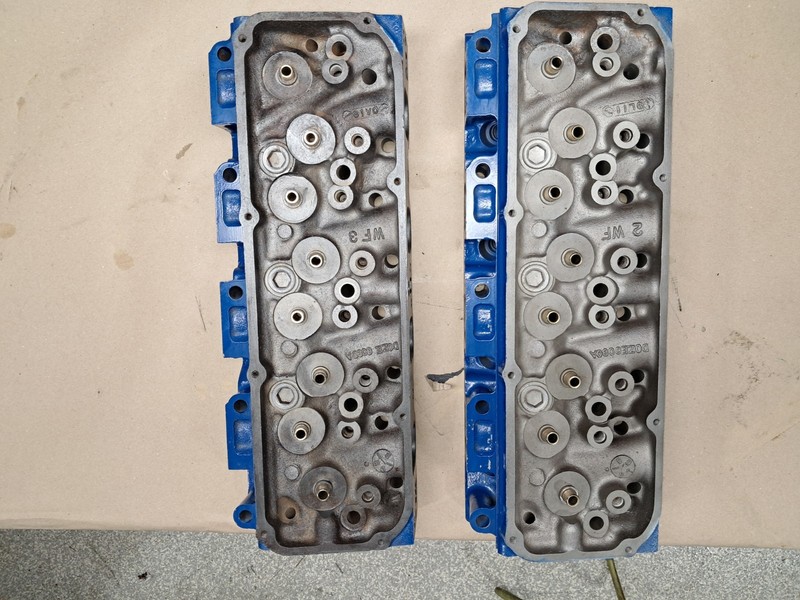 Ford BOSS 302  cylinder Heads