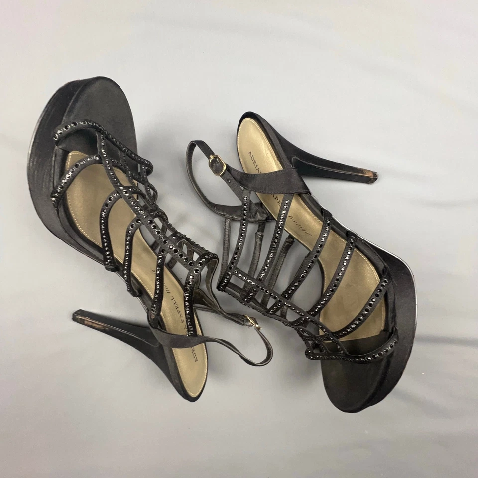 Tacones con tiras de estrás negros Adrianna Papell Boutique | Suela de cuero talla 10M Foto 3 de 4