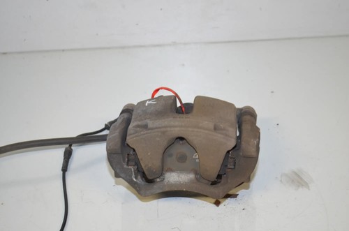 BMW G21 320d F40 F45 F46 G22 G23 G26 Bremssattelgehäuse vorne 6860266