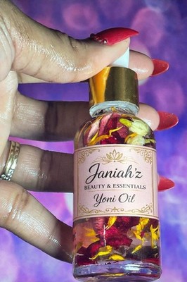 Janiah'z Beauty & Essentials Herbal Yoni Oil with Coconut, Calendula, Lavender