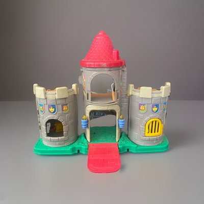 #ad Fisher Price Little People 2003 Lil’ Kingdom Castle Light amp; Sound $25.00