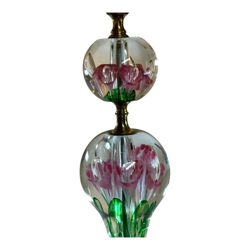 Vintage St Clair Paperweight Floral Handblown Glass Lamp Brass Base 29" Tall - 第 7/10 張圖片