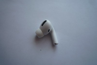 Apple AirPods Pro Wireless Viaggio (Destro) Cuffie Solo - Bianco A2083 |  eBay