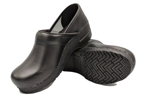 Sanita Professional Smooth Closed Clogs in Black (1500006) - Picture 3 of 3