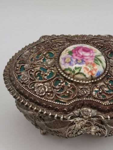 Caja de baratijas vintage chapada en plata con acentos esmaltados azul azulado - Imagen 4 de 7