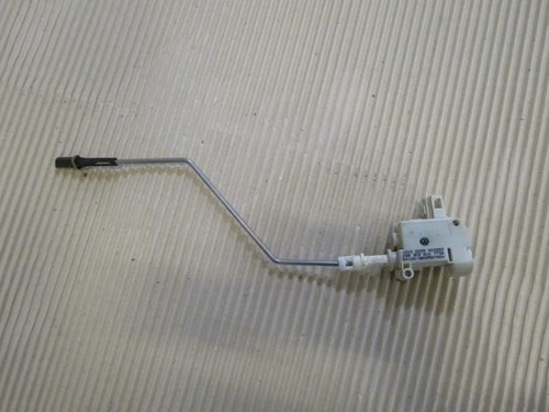 Original VW Passat CC Highline Facelift Stellmotor Tankklappe A34445 3c0810773a