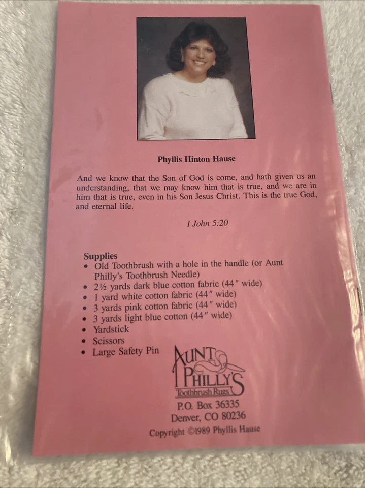 Aunt Philly's Toothbrush Rugs Pattern Heart Shaped Rug 27” x 32” - Image 2 of 2