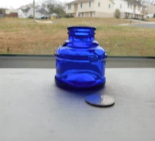 NICE BLUE BARREL  INK  BOTTLE