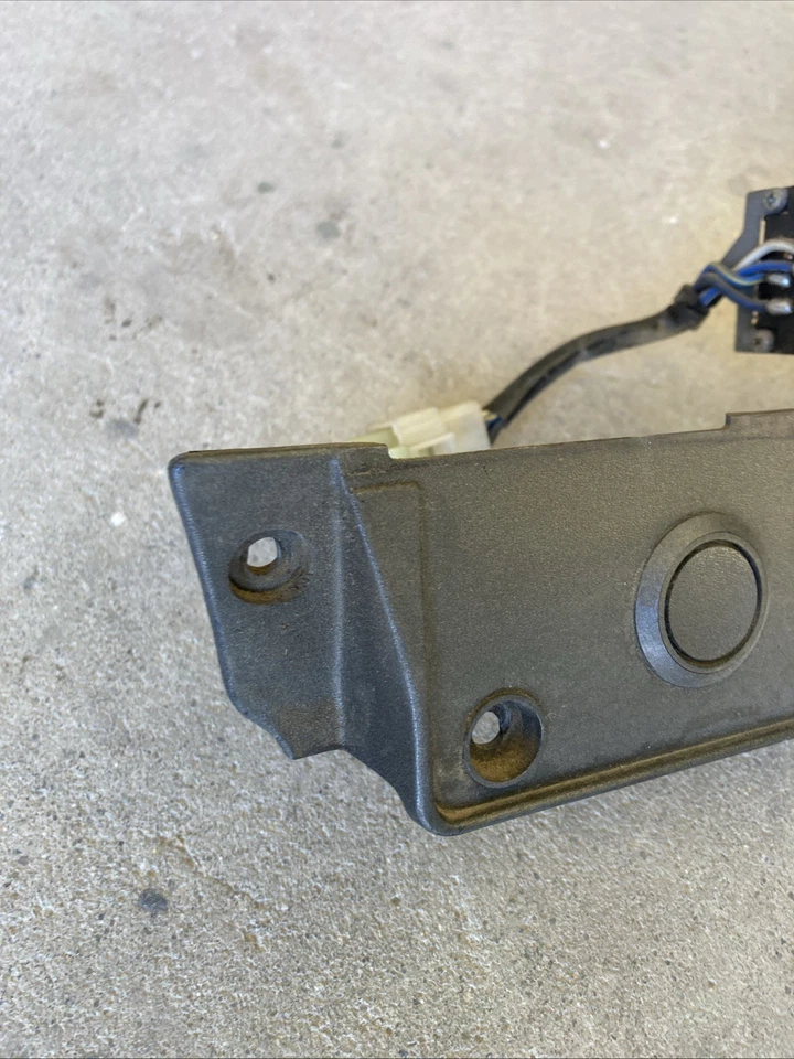 1979-1983 Toyota Pickup DLX Dash Bezel Trim W/ Fan Switch OEM Grey Cut Out Radio - Image 2 of 4