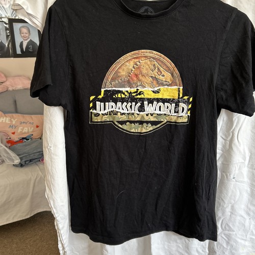 Mens Jurassic World Black T-shirt Size M Used