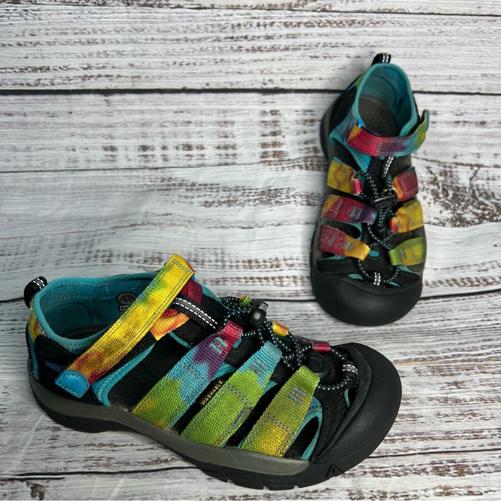Sandali da pescatore Keen Little Kids Newport color arcobaleno tie dye taglia 3
