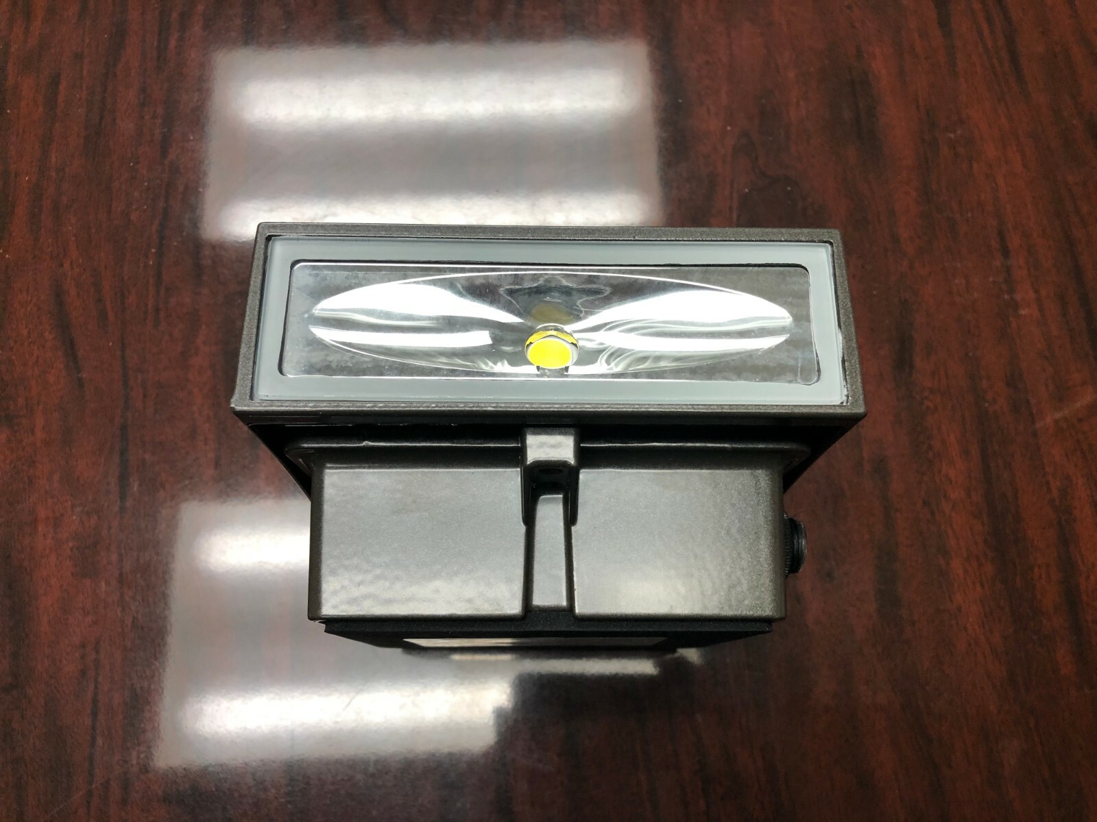 Eaton Crosstour LED Wallpack 18W 120277V eBay