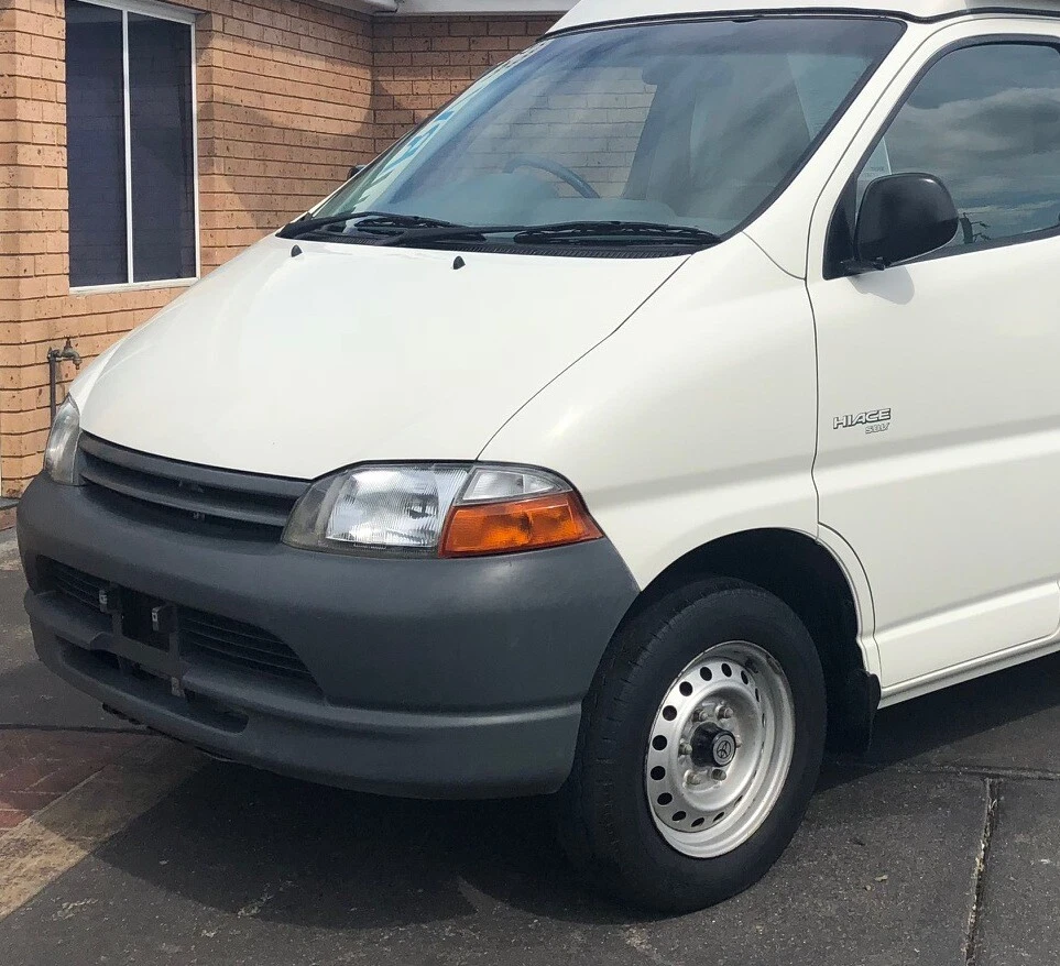 Toyota hiace sbv van 2025