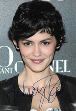 Audrey Tautou Autogramm signed 20x30 cm Bild
