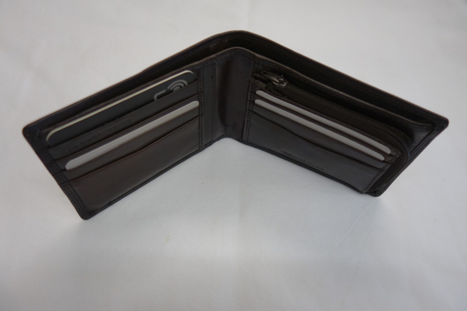 High Quality Luxury Mens Soft Leather Wallet With Zipped Coin Pocket