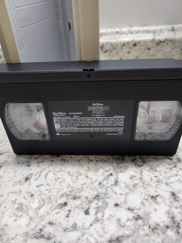 Homeward Bound II Lost in San Francisco VHS 1996 Disney Family Movie Sequel - Picture 5 of 5