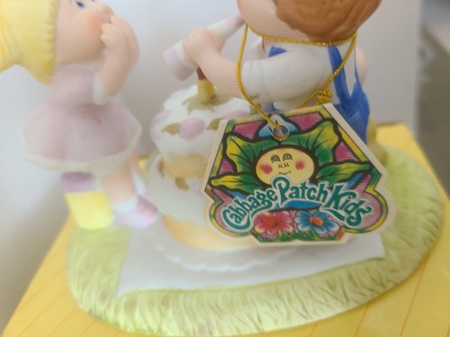 Vintage 1984 Cabbage Patch Kids Porcelain Figurine Lot of Two Cute - Picture 4 of 11