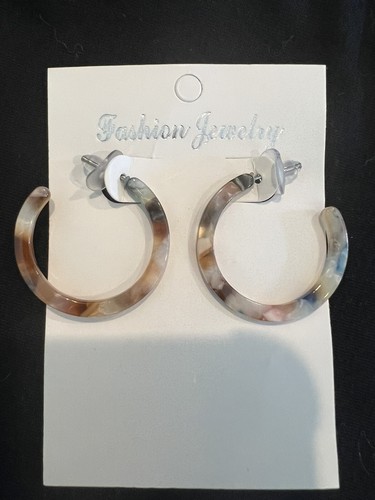 stone look hoop earrings - Picture 3 of 3