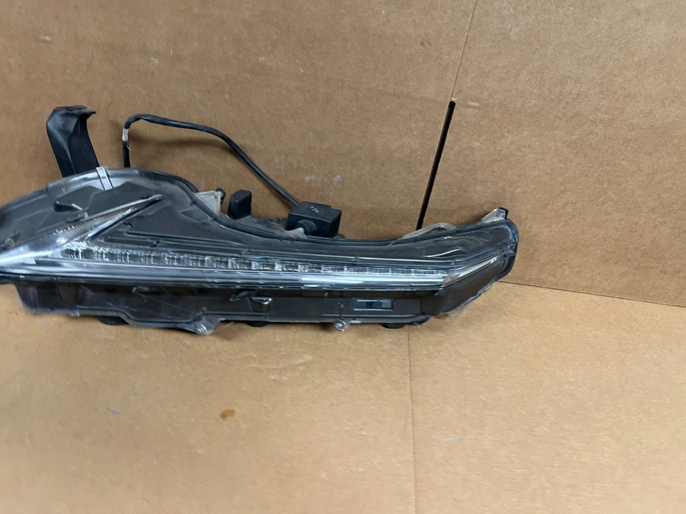 OEM 2017 2018 2019 2020 LEXUS NX200t NX300 NX300h СВЕТОДИОДНЫЙ СИГНАЛ / DRL ЛЕВЫЙ ХОРОШИЙ! - Изображение 3 из 4