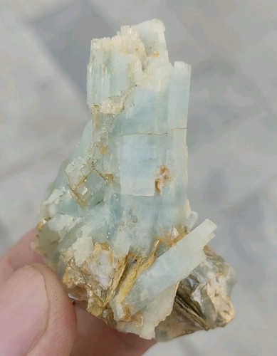 42 gm Aesthetic & Well Terminated Aquamarine Crystals Buuch With Muscovite Mice. - Picture 11 of 11