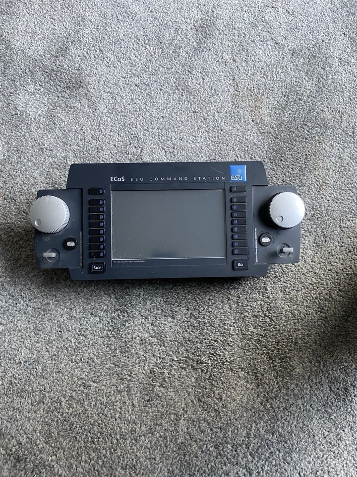 DCC Control ECoS ESU Command Station