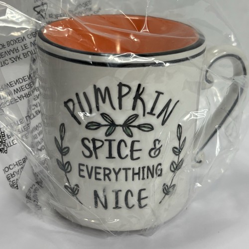 Scentsy Wall Plug-in Warmer Pumpkin Spice & Everything Nice Complete New In Box - Picture 2 of 17