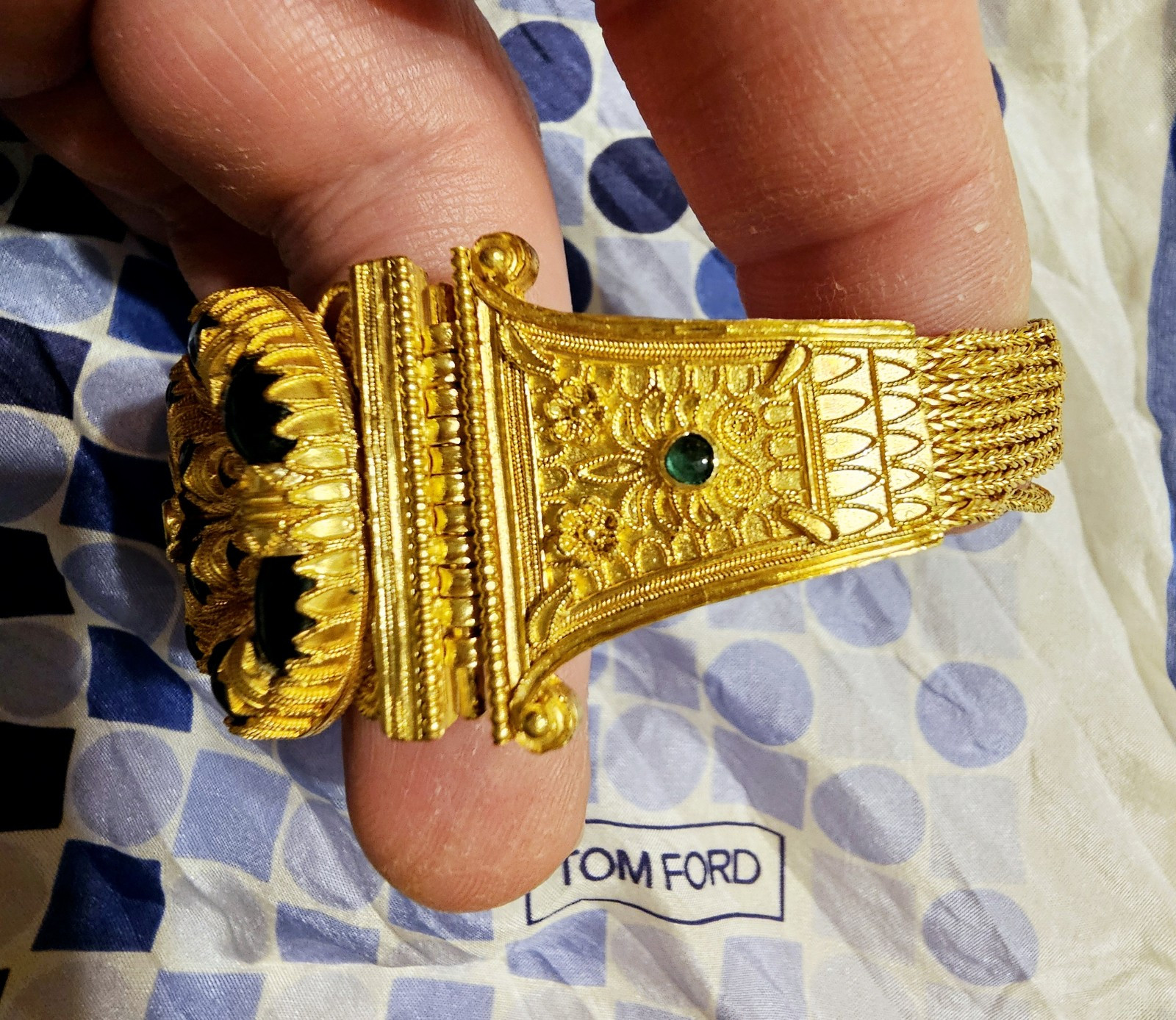 22kt Solid Yellow Gold Heavy Hinged Solid Link Br… - image 4