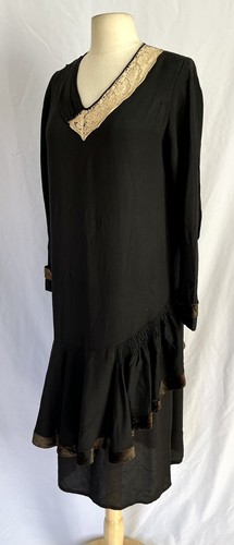 True Vintage 1920s Asymmetrical Black Dress w Flounce Velvet Lace & Rear Scarf - Picture 3 of 10