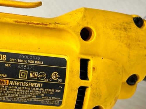Dewalt Heavy Duty 3/8 Inch Corded Drill W/ Internal Level Model D21008 Tested - Picture 12 of 14