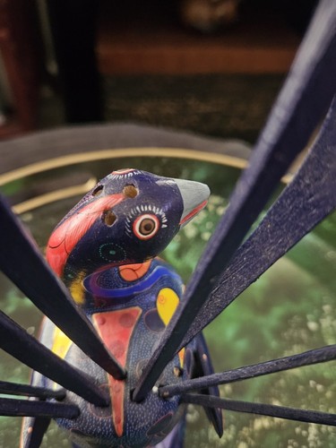 Pavone uccellino intaglio legno piume in legno arte popolare azteca statuetta fatta in modo identico - Foto 8 di 13