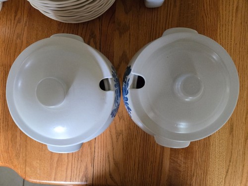 Pfaltzgraff Yorktowne Set - Buy some or Buy All - Plates/Bowls/Cups/Relish - Picture 122 of 128
