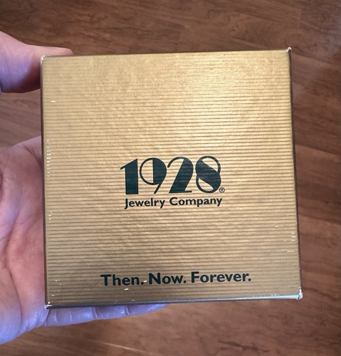 Caja de regalo de presentación vacía Jewelry Company 1928 dorada y verde - Imagen 5 de 5