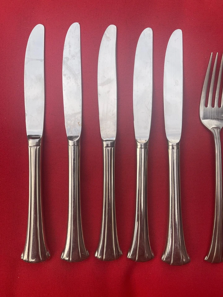 Talheres de aço inoxidável Gorham Design Studio Trilogy 5 facas 3 colheres 2 garfos - Imagem 2 de 4