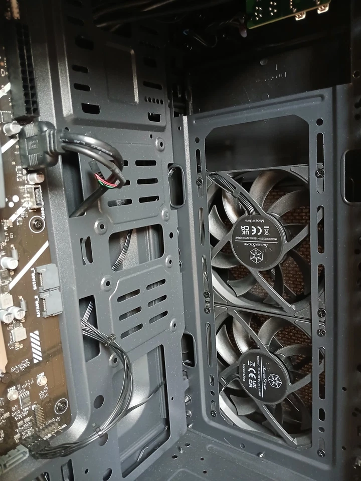 Pc Computer Semi Assemblato - Immagine 3 di 4